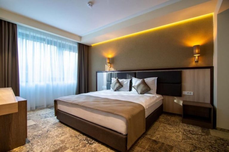 Hotel-Izvoare-Caciulata04