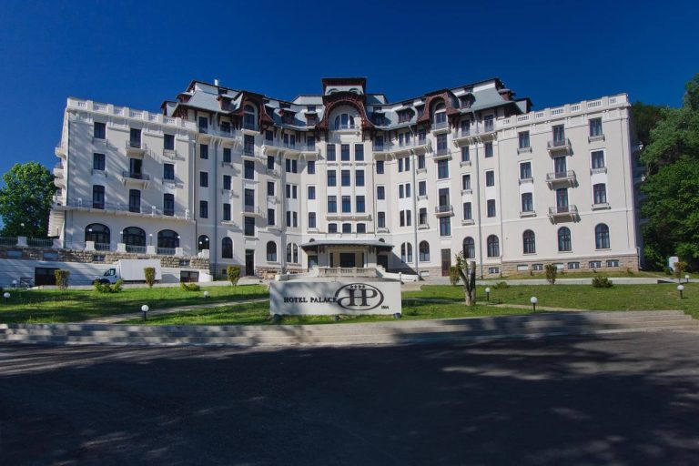 Hotel-Palace-Baile-Govora01-1