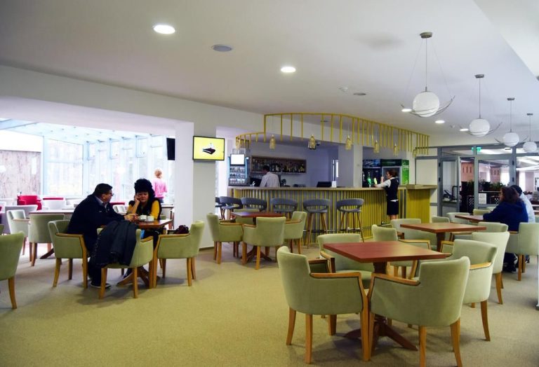 hotel-cozia-127137